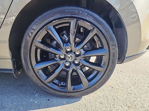 Used 2024 MAZDA MAZDA3 s image 10