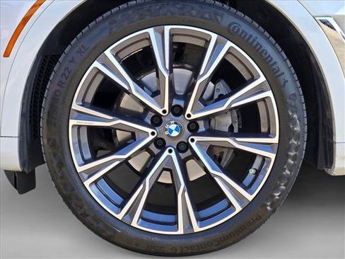 Used 2021 BMW X7 xDrive40i w/ Executive Package AWD/4WD image 25