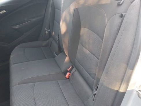 Used 2017 Chevrolet Cruze LS FWD image 11