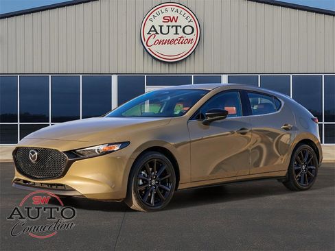Used 2024 MAZDA MAZDA3 s image 3