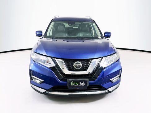Used 2020 Nissan Rogue SL FWD image 2