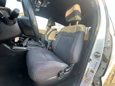 Used 2019 Toyota Tacoma SR image 13