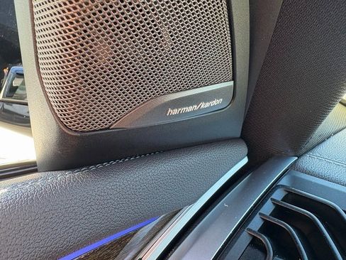 Used 2021 BMW X4 M40i w/ Premium Package image 39