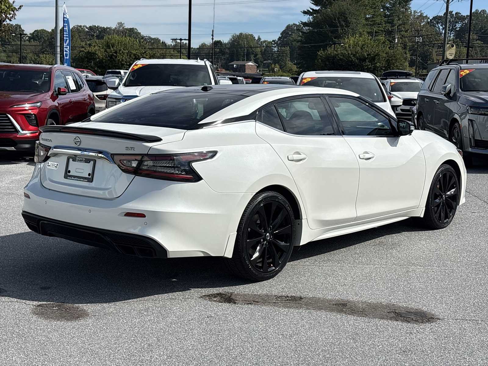 Used 2020 Nissan Maxima SR w/ Illumination Package FWD image 6