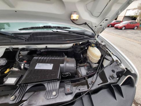 Used 2017 Chevrolet Express 2500 LS RWD image 28