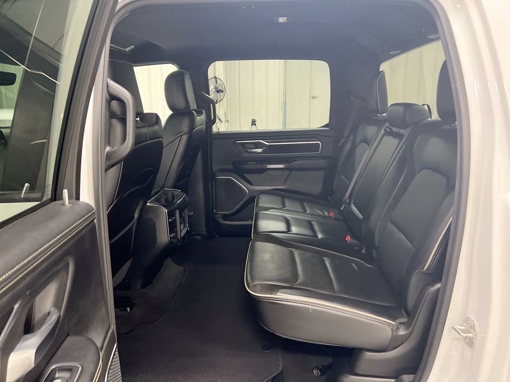 Used 2024 RAM 1500 Laramie AWD/4WD image 23