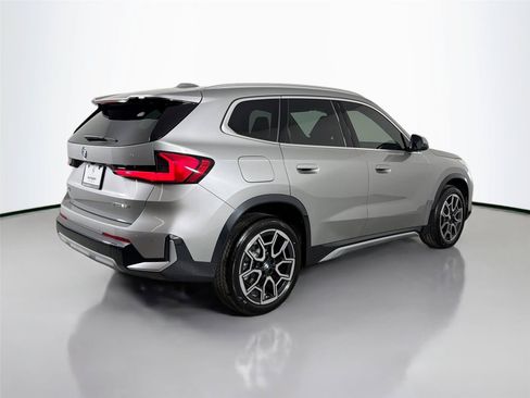 New 2026 BMW X1 xDrive28i w/ Technology Package AWD/4WD image 10
