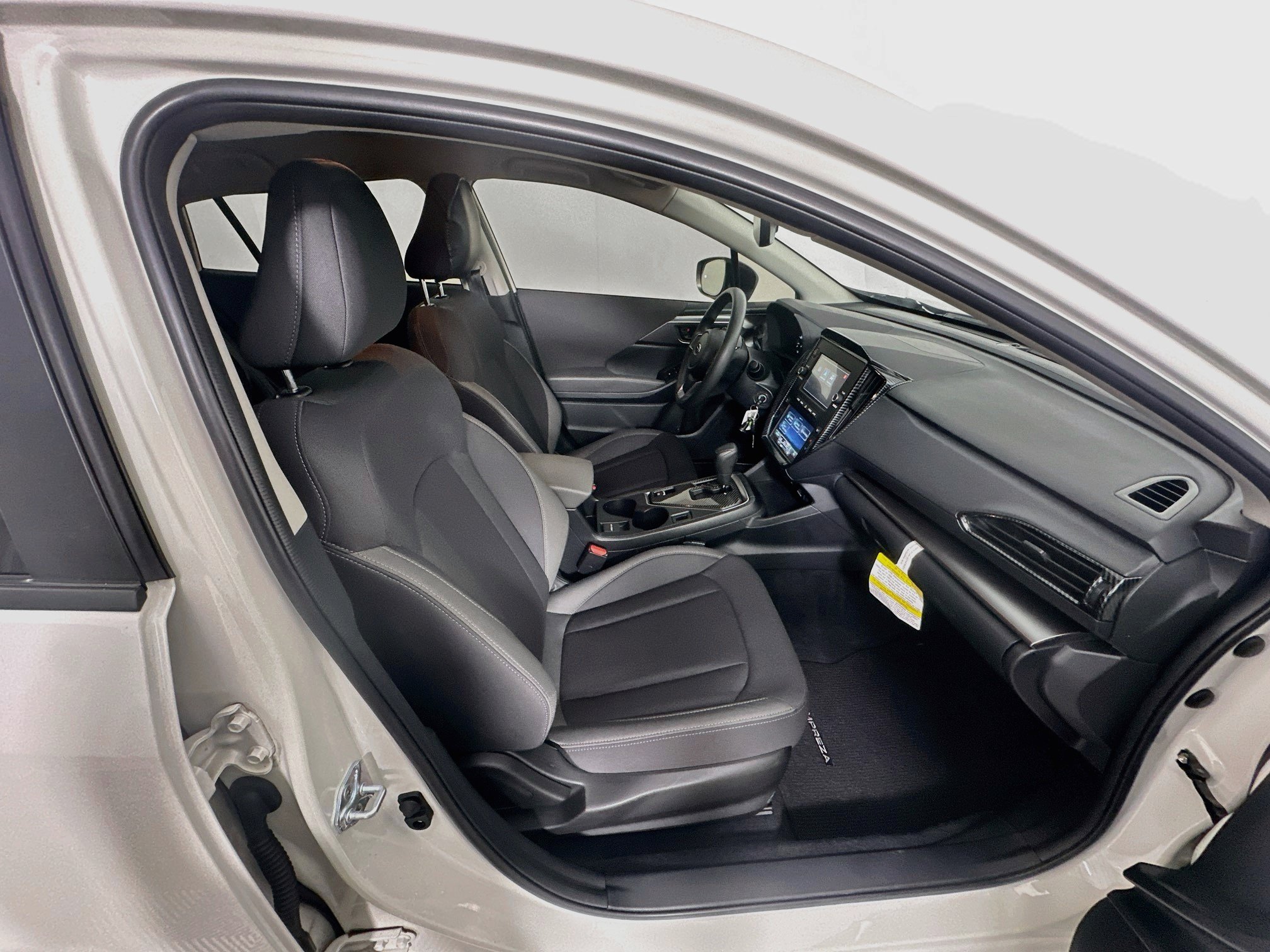 Used 2025 Subaru Impreza 2.0i AWD/4WD image 31
