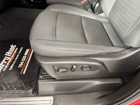 Used 2024 Chevrolet Silverado 1500 LT image 12