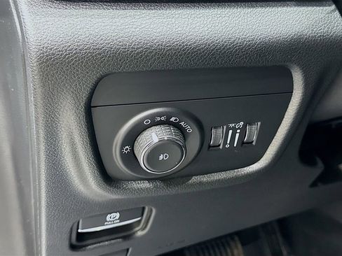 New 2025 Jeep Grand Cherokee L Limited w/ Black Appearance Package image 19