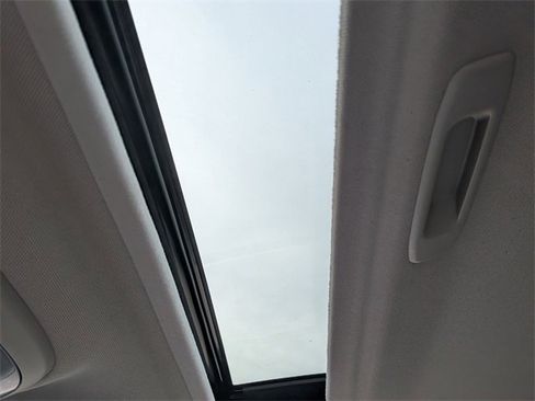 Used 2018 Subaru Crosstrek 2.0i Limited image 26