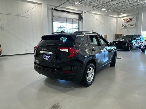 Used 2023 GMC Terrain SLE w/ Driver Convenience Package AWD/4WD image 6