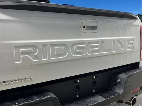 New 2026 Honda Ridgeline Black Edition image 6