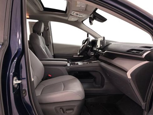 Used 2022 Toyota Sienna XLE FWD image 14