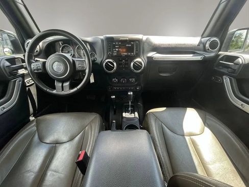 Used 2017 Jeep Wrangler Unlimited Sahara w/ Dual Top Group AWD/4WD image 20
