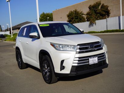 Used 2018 Toyota Highlander LE