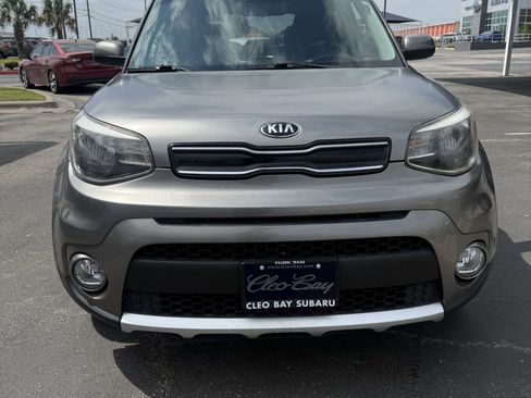 Used 2018 Kia Soul + FWD image 2