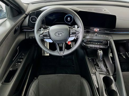 Used 2022 Hyundai Elantra N w/ Preferred Accessory Package FWD image 3