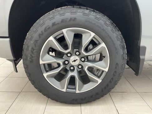 New 2026 Chevrolet Silverado 1500 RST w/ Convenience Package II AWD/4WD image 8