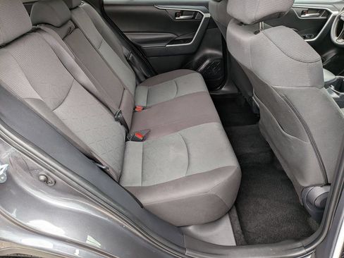 Used 2025 Toyota RAV4 XLE FWD image 17