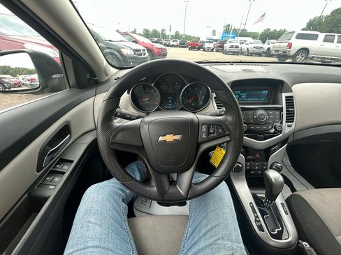 Used 2011 Chevrolet Cruze LS w/ Connectivity Package FWD image 25