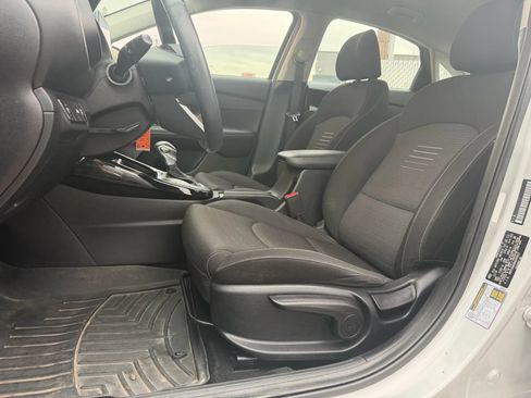 Used 2019 Kia Forte S image 11