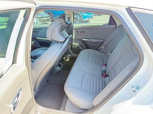 New 2025 Kia K4 EX image 11