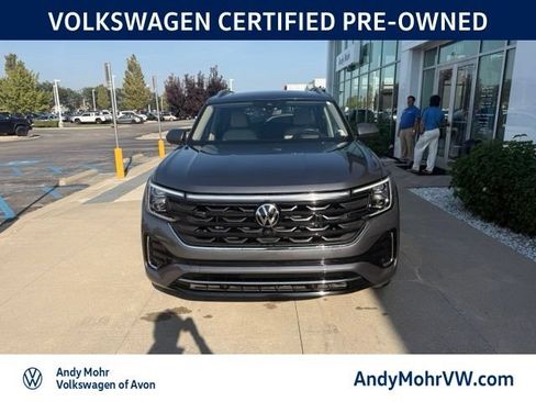 Used 2024 Volkswagen Atlas SEL Premium R-Line AWD/4WD image 2