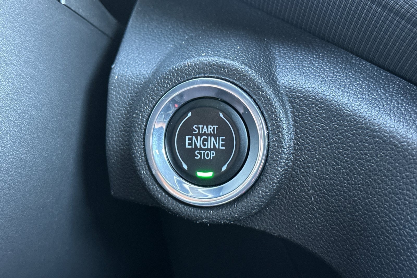 Used 2022 Chevrolet TrailBlazer LT FWD image 21