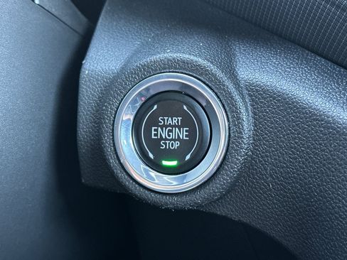 Used 2022 Chevrolet TrailBlazer LT FWD image 21