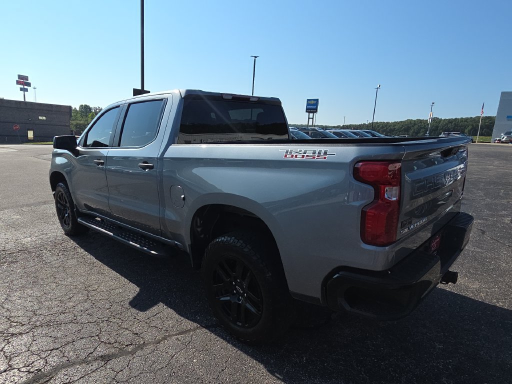 Used 2023 Chevrolet Silverado 1500 Custom Trail Boss AWD/4WD image 6