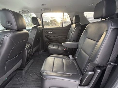 Used 2019 Chevrolet Traverse Premier w/ LPO, Blackout Package image 11