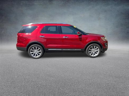 Used 2017 Ford Explorer Limited w/ Equipment Group 301A AWD/4WD image 6