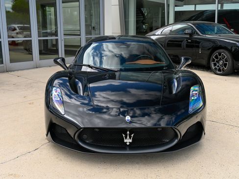 Used 2023 Maserati MC20 Coupe RWD image 2