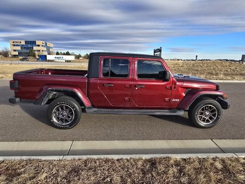 Used 2021 Jeep Gladiator Overland w/ Popular Equipment Package image 6