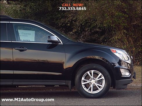 Used 2017 Chevrolet Equinox LT w/ Convenience Package image 29