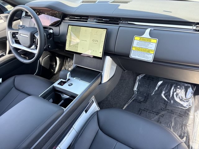 New 2026 Land Rover Range Rover Long Wheelbase SE AWD/4WD image 11