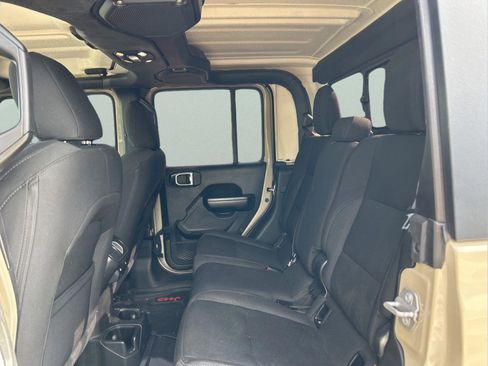 Certified 2020 Jeep Gladiator Sport w/ Quick Order Package 24S image 28