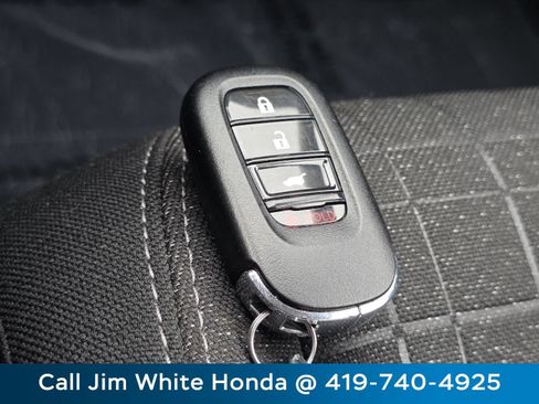Certified 2024 Honda HR-V LX image 32