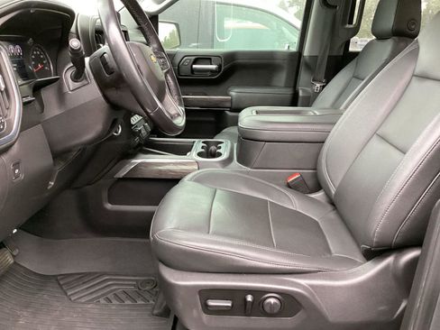 Used 2021 Chevrolet Silverado 1500 LTZ w/ LTZ Premium Package AWD/4WD image 10