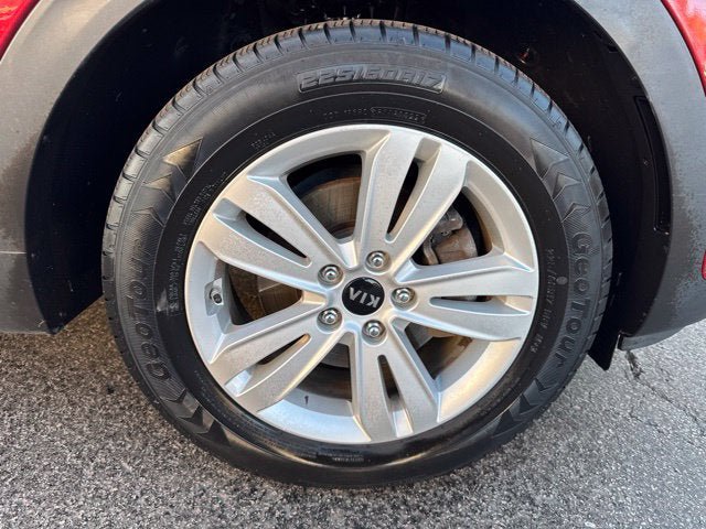 Used 2019 Kia Sportage LX FWD image 28