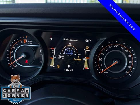 Used 2025 Jeep Gladiator Rubicon w/ Convenience Group AWD/4WD image 13