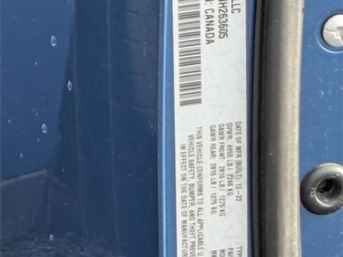 Used 2022 Dodge Challenger SXT w/ Driver Convenience Group image 28