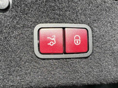 Used 2014 Mercedes-Benz S 550 Sedan image 14