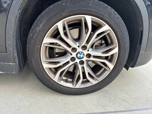 Used 2017 BMW X1 xDrive28i AWD/4WD image 11