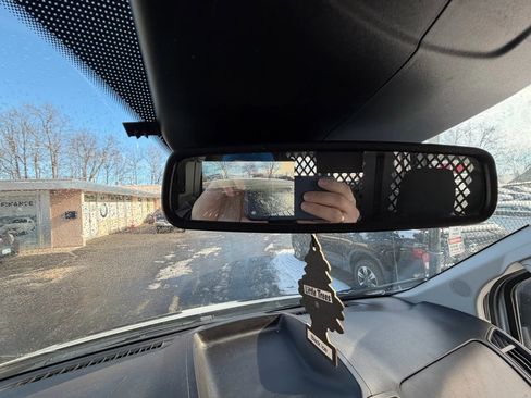 Used 2019 Ford Transit 250 130 Low Roof w/ Exterior Upgrade Package image 23