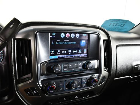 Used 2018 Chevrolet Silverado 1500 LT w/ All Star Edition AWD/4WD image 28