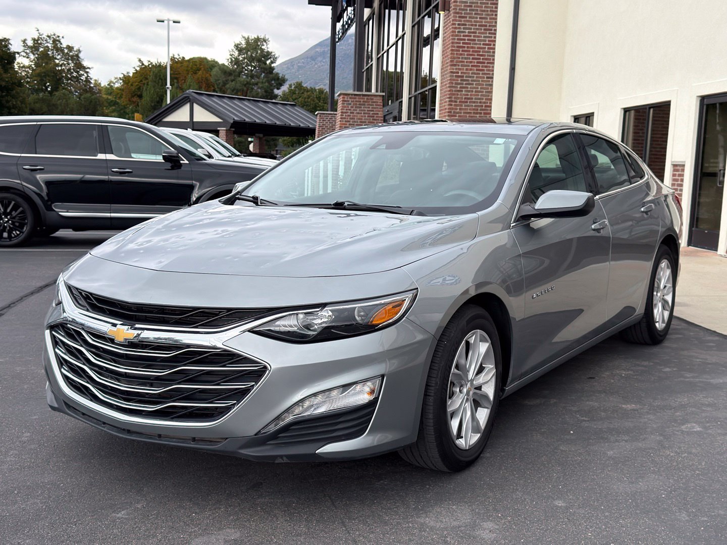 Used 2024 Chevrolet Malibu LT FWD image 4