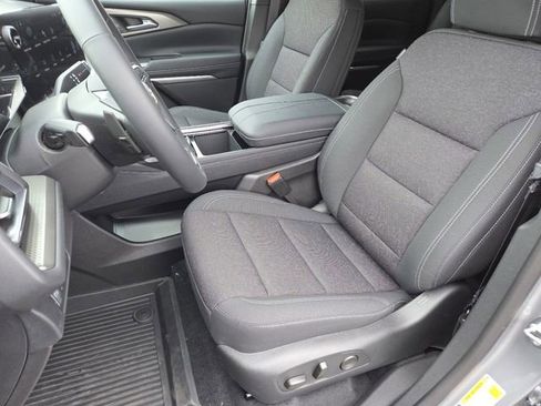 New 2026 Chevrolet Traverse LT w/ Driver Confidence Package image 33