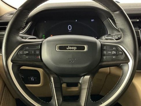 Used 2021 Jeep Grand Cherokee L Limited AWD/4WD image 11